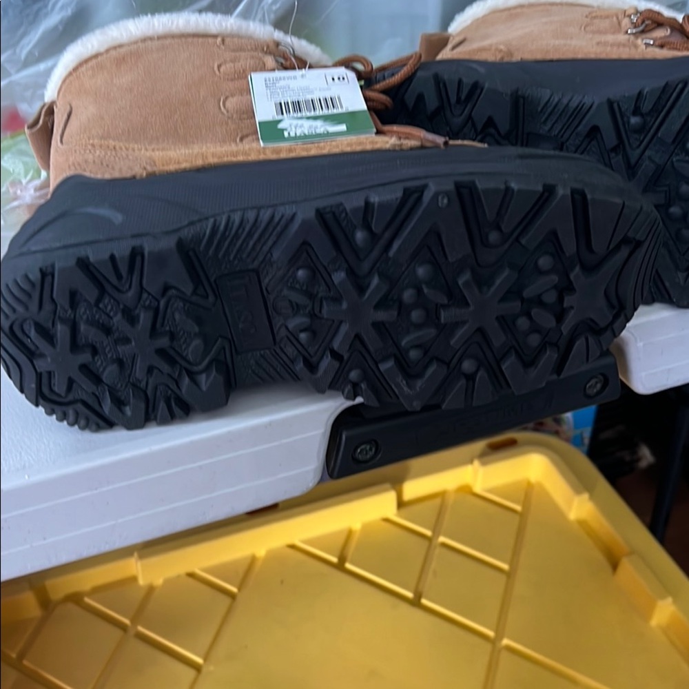 Itasca Tan and Black Winter Boots - Picture 2 of 5